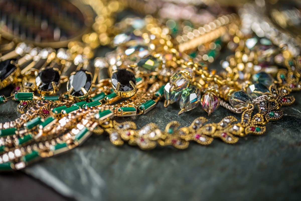 Colucci's Jewelers estate jewelry buying
